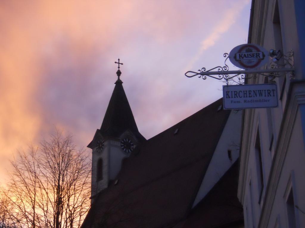 Kirchenwirt Inn Kreuzen (Upper Austria) Exterior foto